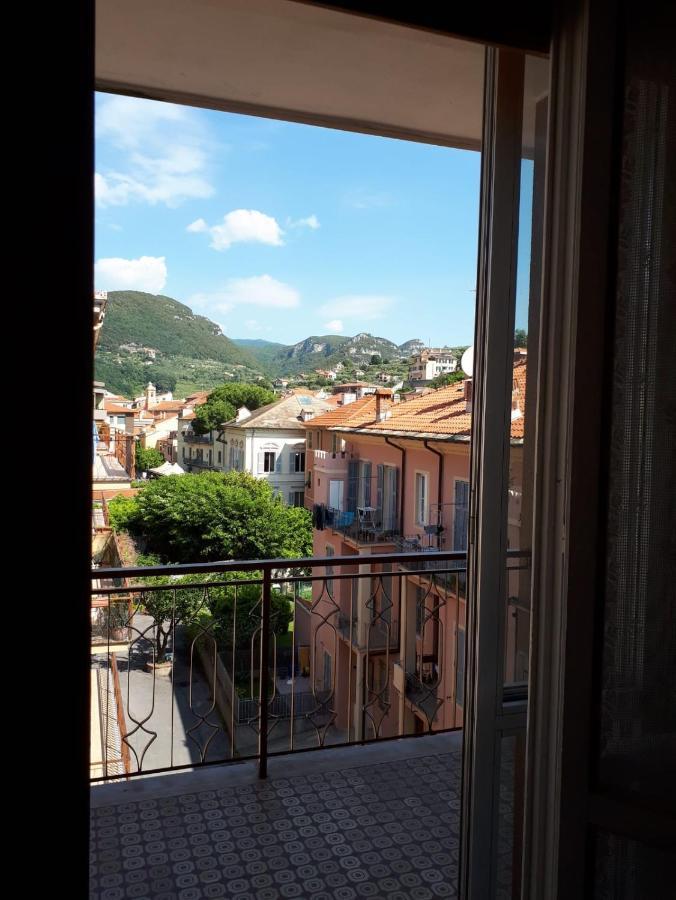 Vreni Lodge Finale Ligure Exteriör bild