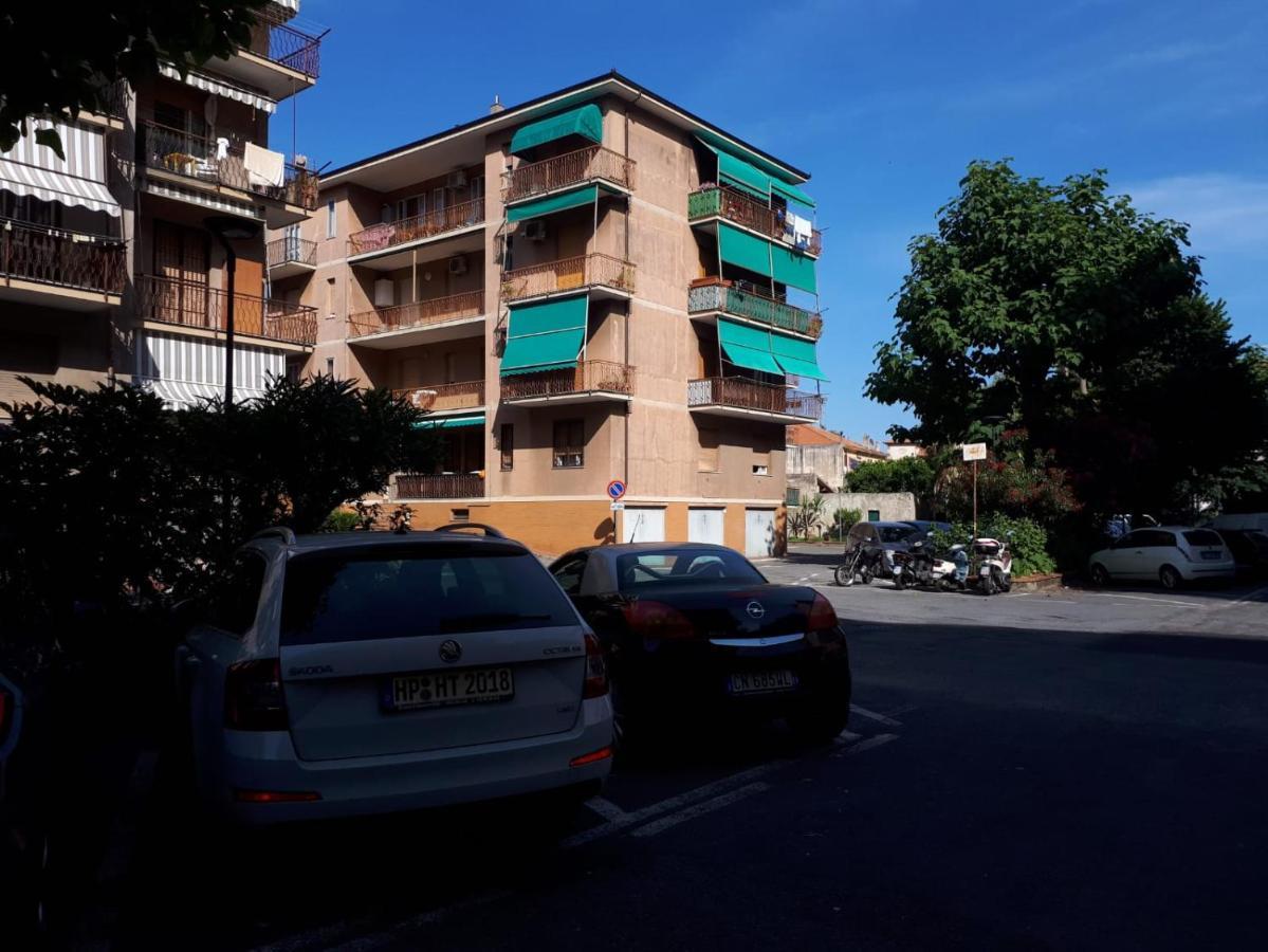 Vreni Lodge Finale Ligure Exteriör bild