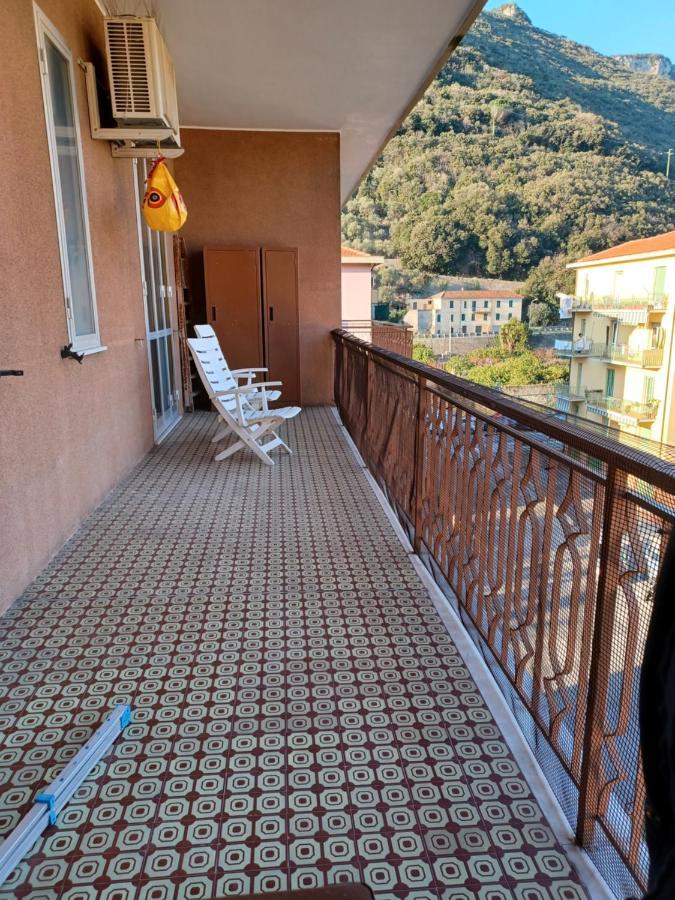 Vreni Lodge Finale Ligure Exteriör bild